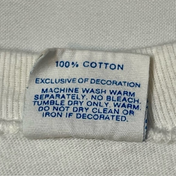 Vintage Disney Walt Disney Studios Mickey SS T Shirt White with Gold Design OSFM - Picture 5 of 9